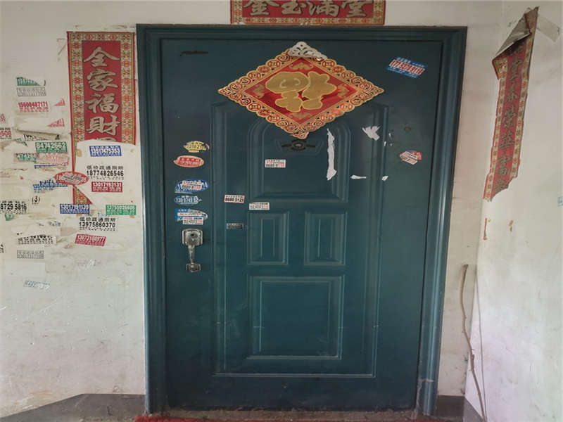 榔梨鎮(zhèn)集鎮(zhèn)中心商城法拍房01棟01幢414、514室