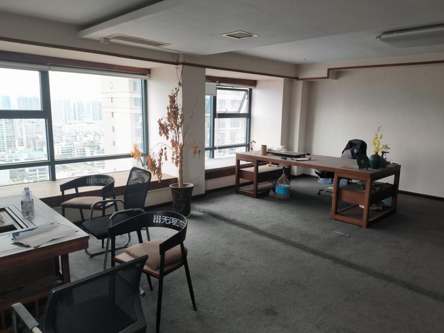 萬象新天地法拍房5號棟2501、2502、2505、2506號