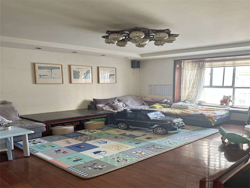 惠澤園法拍房A1，A2，B1，B2棟504號及其室內家具家電物品